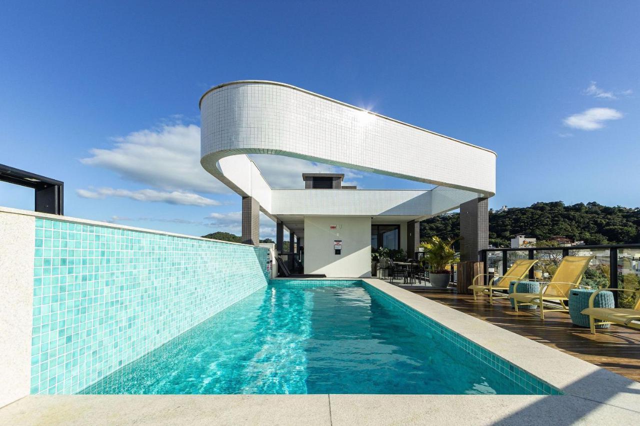 Aion Suites 205 - Lindo Apartamento Com Vista Para O Mar, A 60M Da Praia De Bombinhas, Com Piscina E Academia No Rooftop. 外观 照片