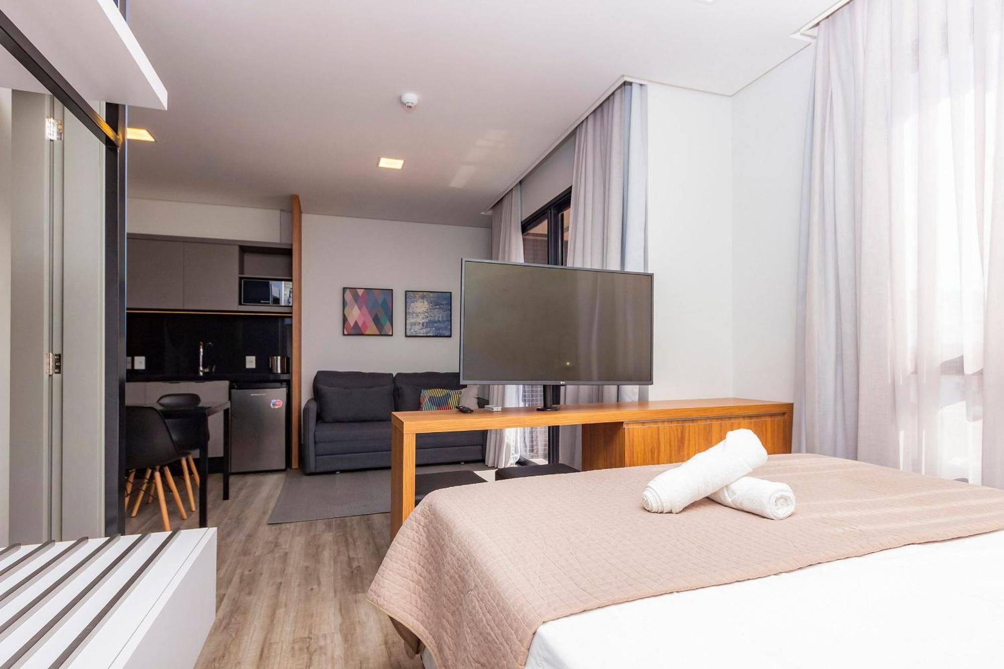 Aion Suites 205 - Lindo Apartamento Com Vista Para O Mar, A 60M Da Praia De Bombinhas, Com Piscina E Academia No Rooftop. 外观 照片